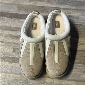 UGG Tan and Cream Slip-On platform Shoes Sz 11